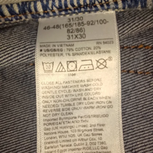 365 Temp Gap jeans 👖 - Picture 8 of 9